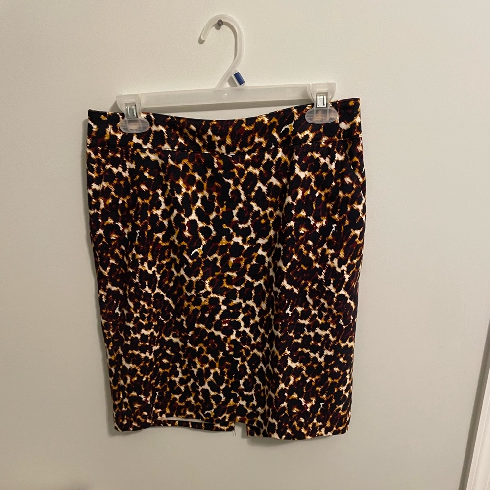 Leopard pencil skirt